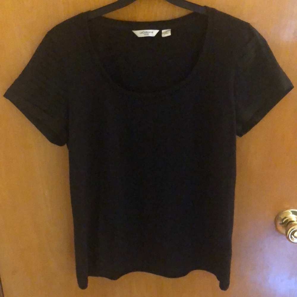 Liz Claiborne Black Short sleeve top - Size Medium